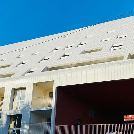 Deux Belles Chambres A L'etage D'un Duplex Recent Daire *