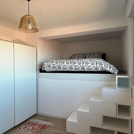 Deux Belles Chambres A L'etage D'un Duplex Recent